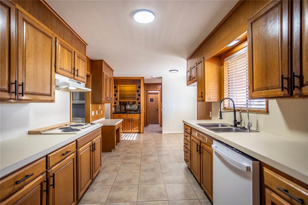 401 N Arizona Property Photo 5