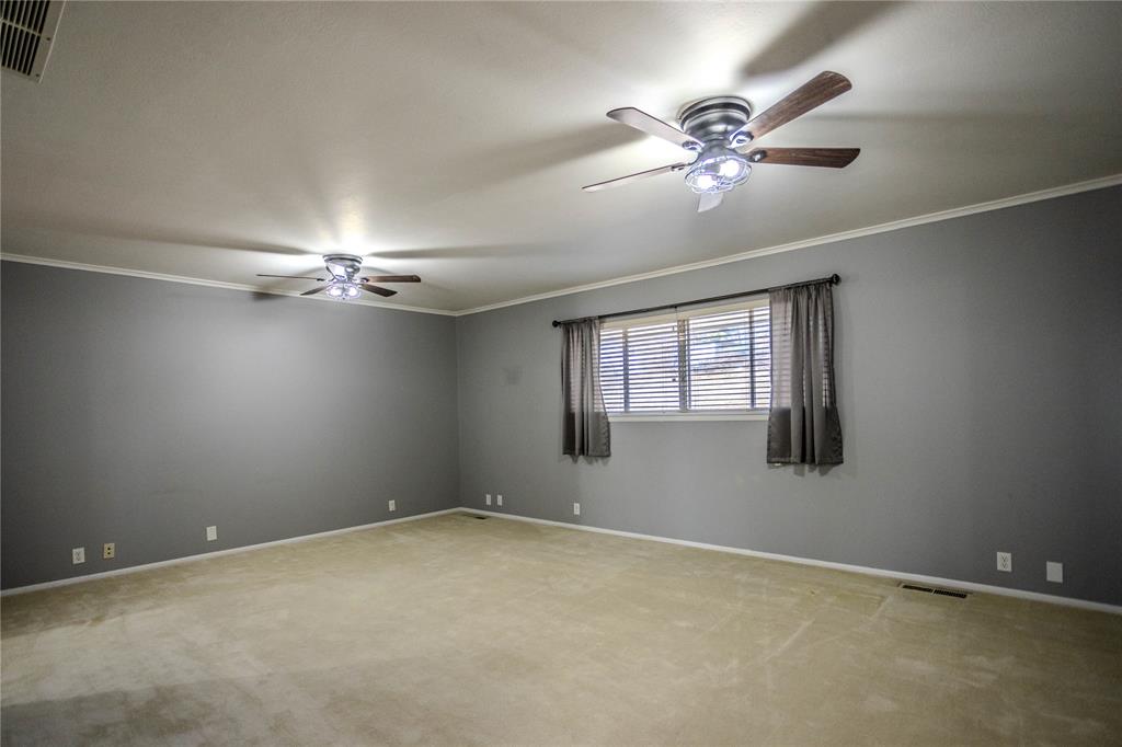 401 N Arizona Property Photo 7