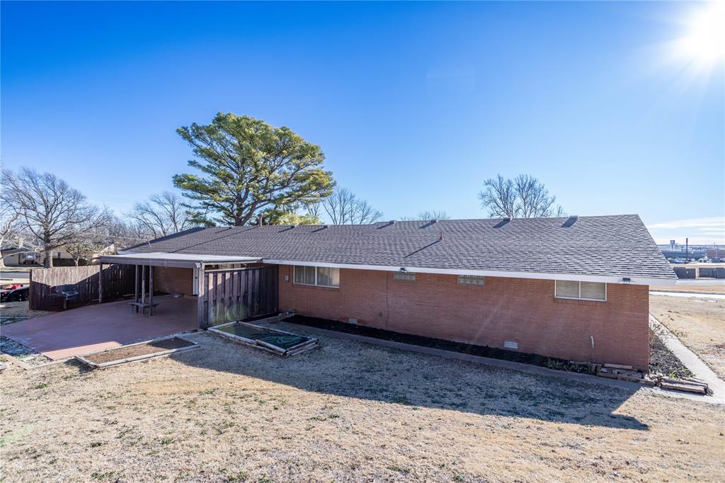 401 N Arizona Property Photo 28