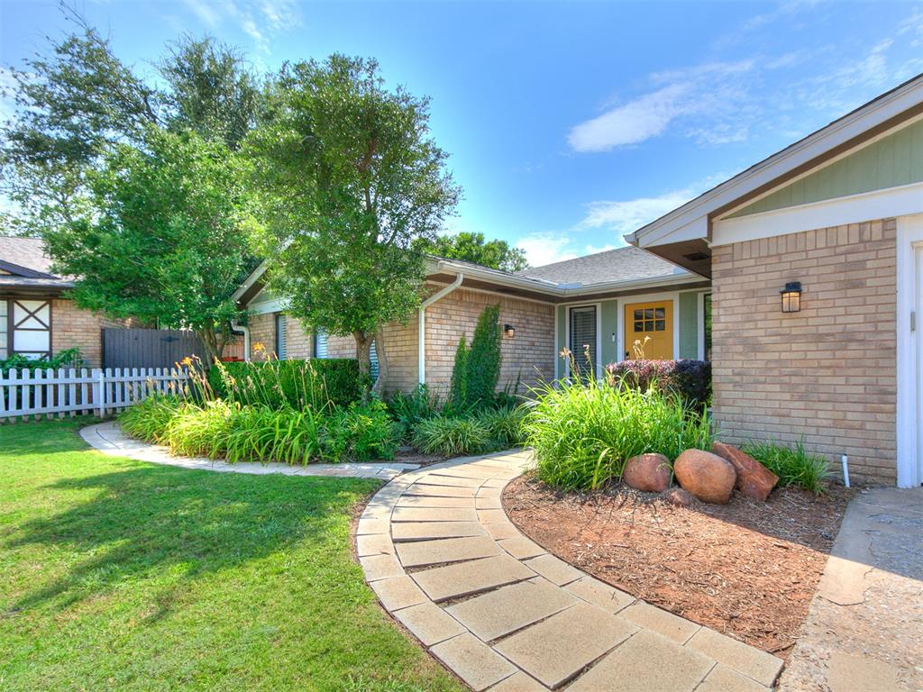 6112 Shaftsbury Road Property Photo 3