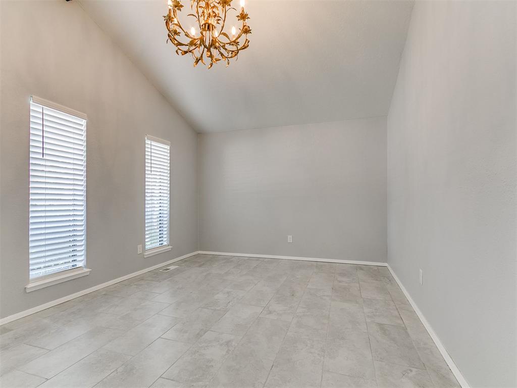 6112 Shaftsbury Road Property Photo 11