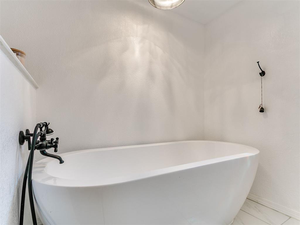 6112 Shaftsbury Road Property Photo 19