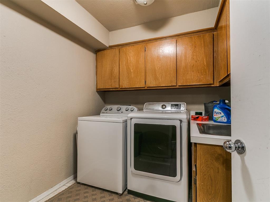 913 Oak Tree Drive Property Photo 28