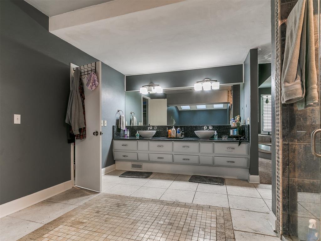 913 Oak Tree Drive Property Photo 33