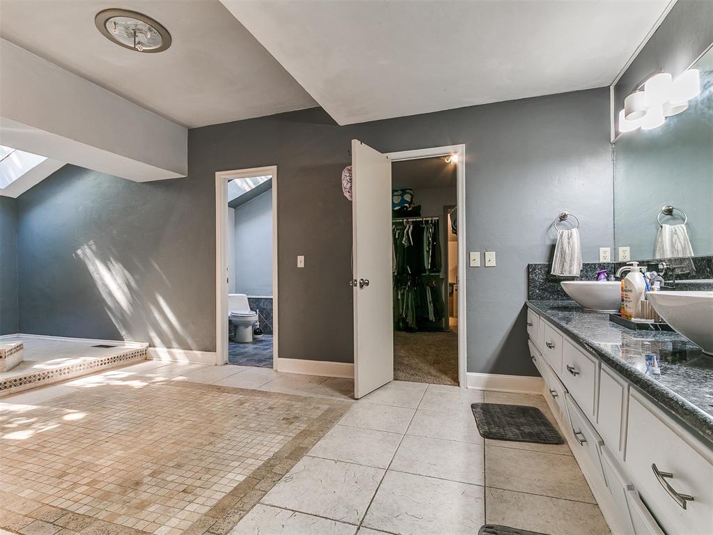 913 Oak Tree Drive Property Photo 34