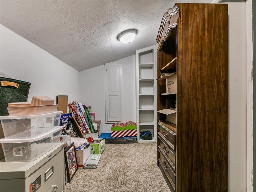 913 Oak Tree Drive Property Photo 38