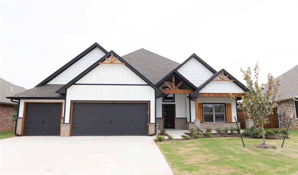 8704 Kate Crossing Property Photo 2