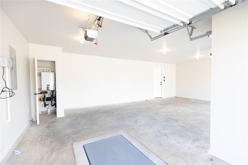 8704 Kate Crossing Property Photo 27