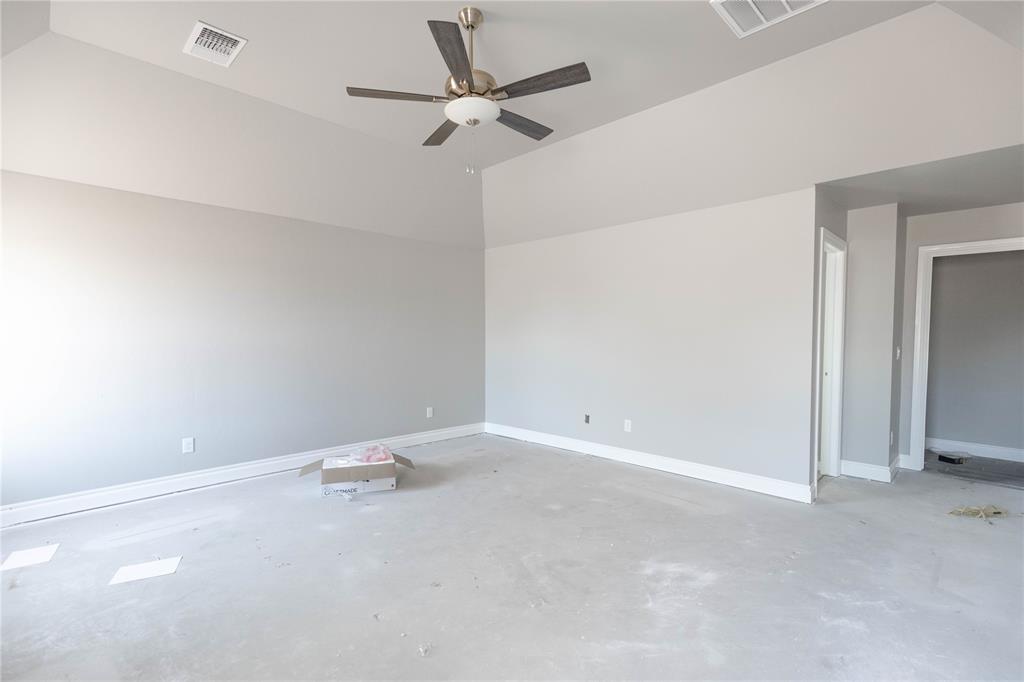 9217 Nw 86th Street Property Photo 6