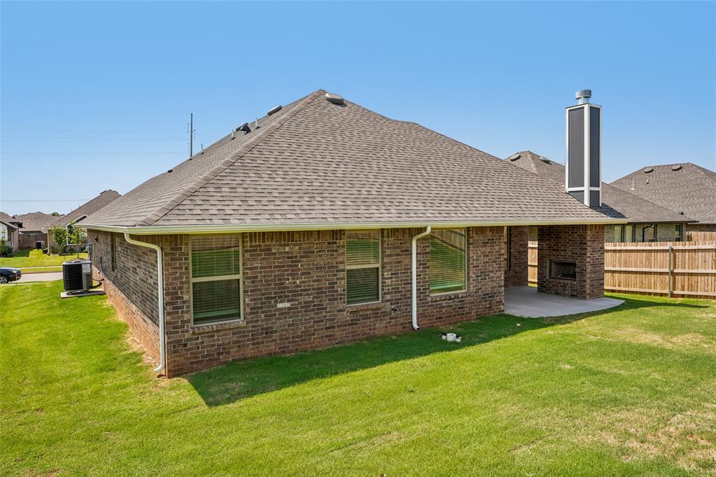 8712 Poppey Place Property Photo 27