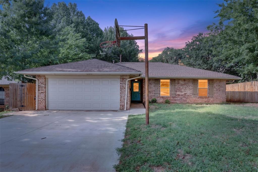 1015 Crown Drive Property Photo 1