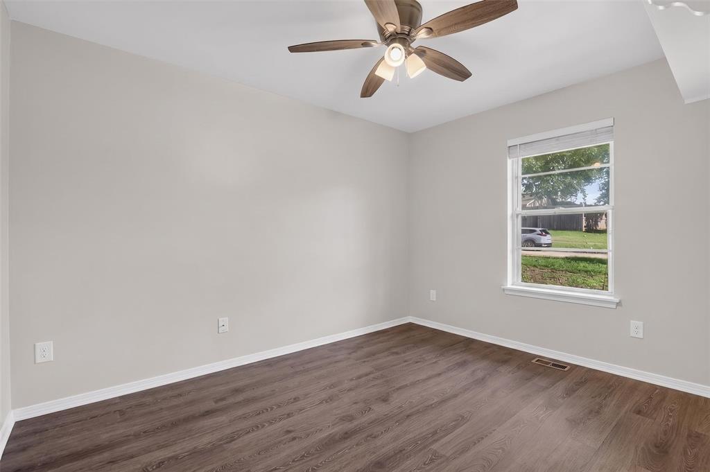 1015 Crown Drive Property Photo 16