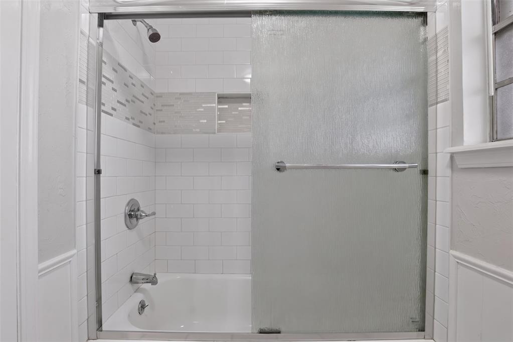 1015 Crown Drive Property Photo 20