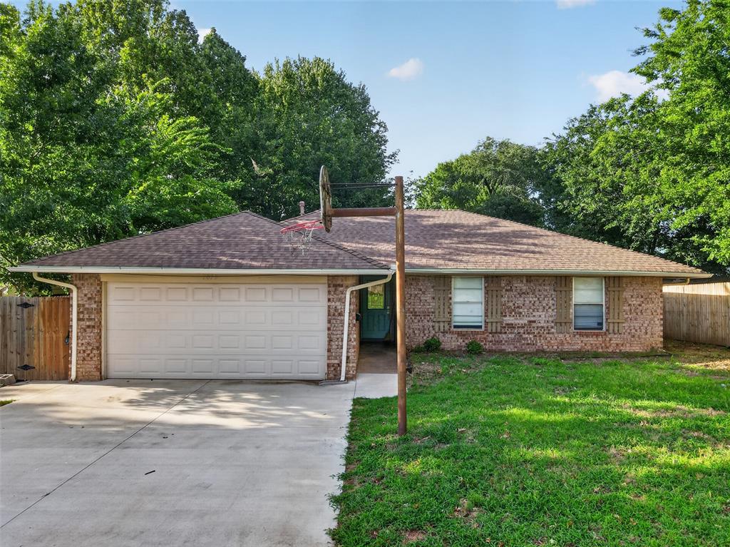 1015 Crown Drive Property Photo 34
