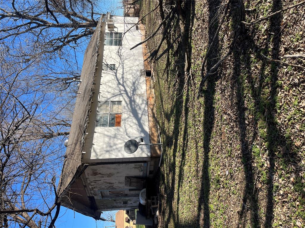 205 S Matthews Place Property Photo 1