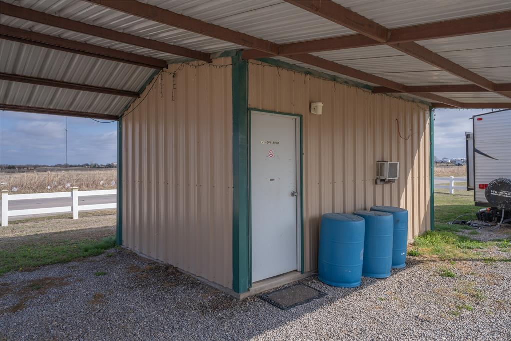 32866 Airline Road Property Photo 9