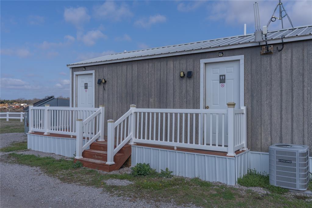 32866 Airline Road Property Photo 12