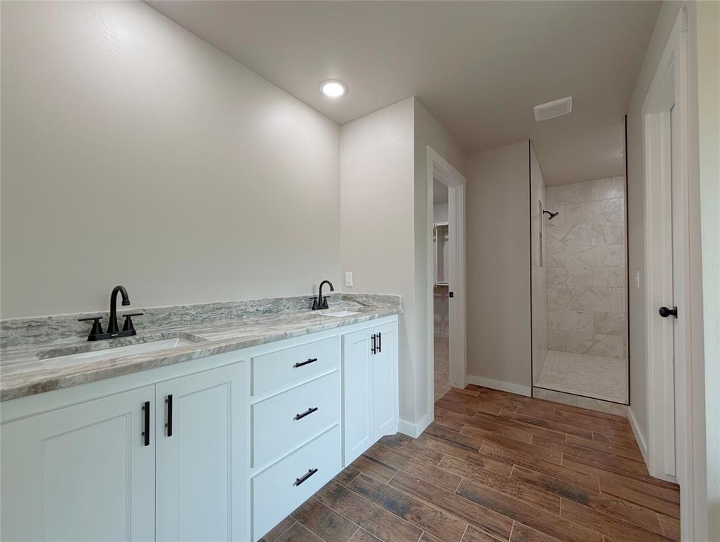2201 Winter Ridge Road Property Photo 7