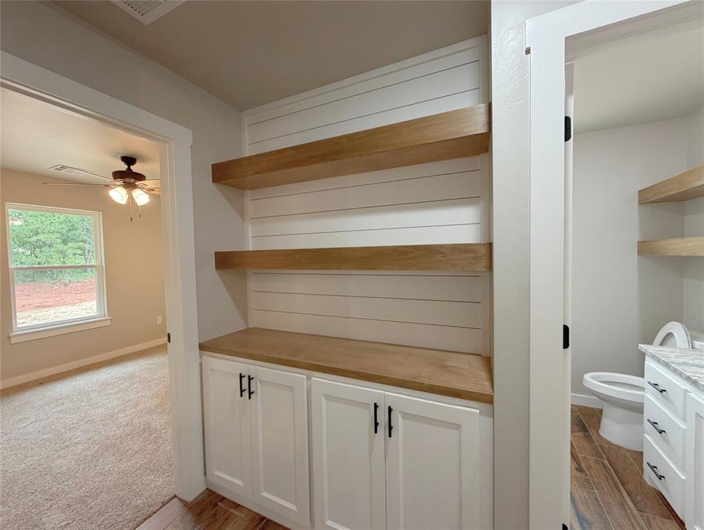 2201 Winter Ridge Road Property Photo 12
