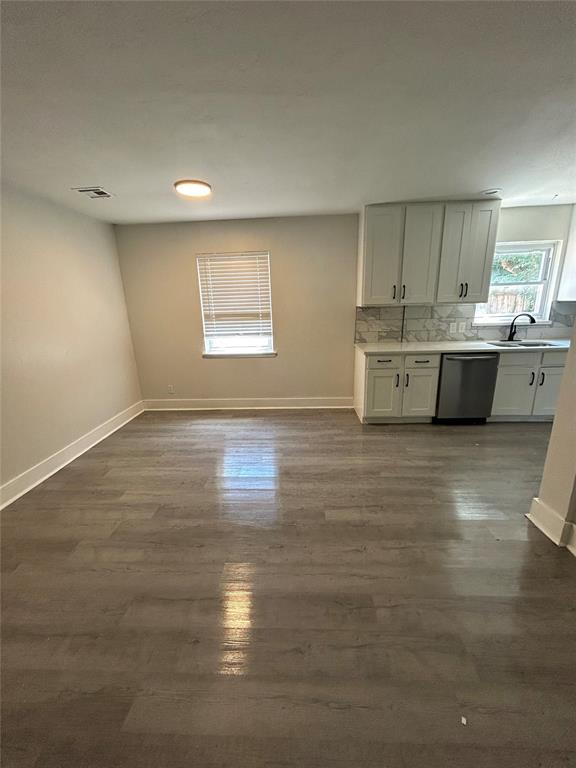 2116 Westchester Drive Property Photo 2
