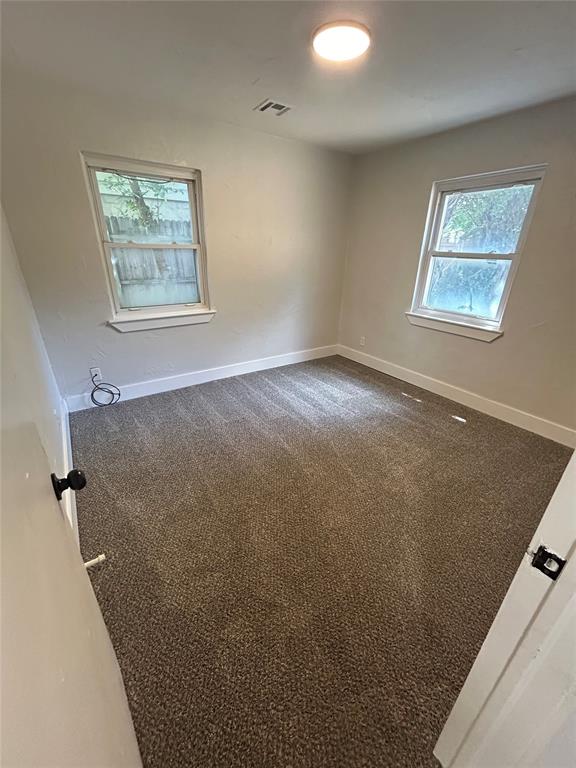 2116 Westchester Drive Property Photo 6