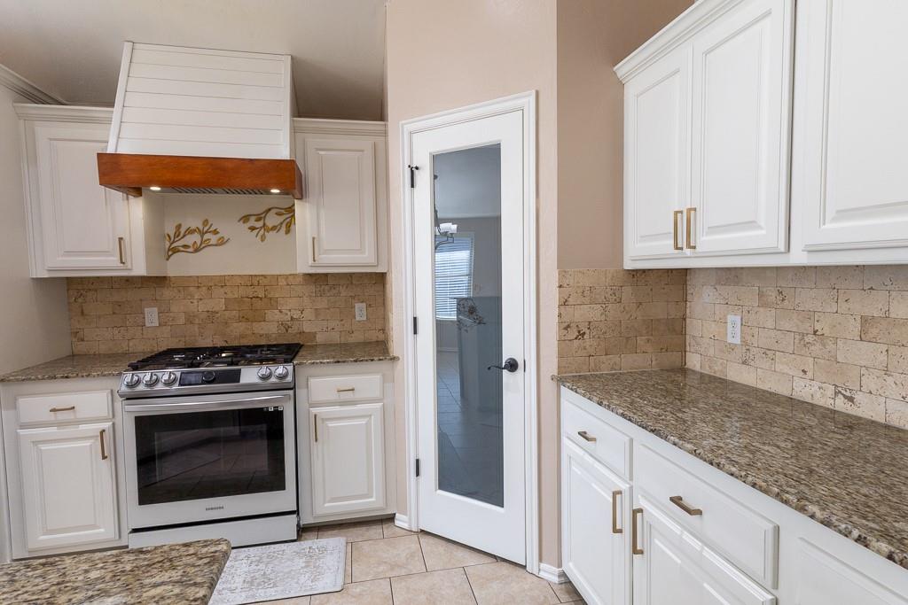 808 Canyon Drive Property Photo 12