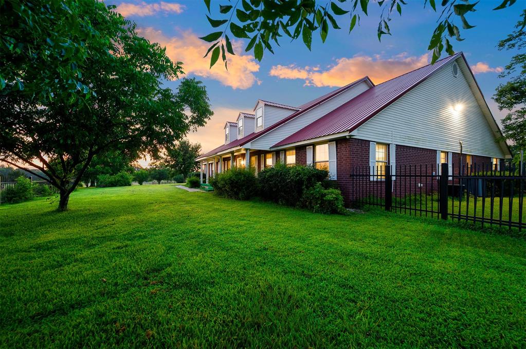 1210255 Property Photo 16