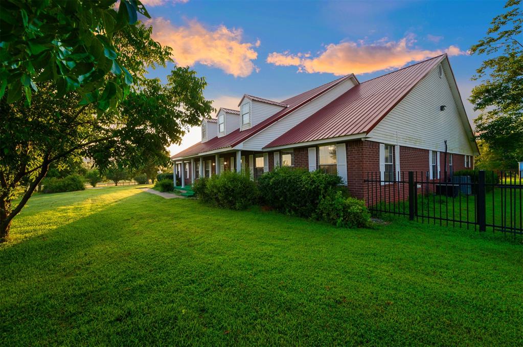 1210255 Property Photo 25