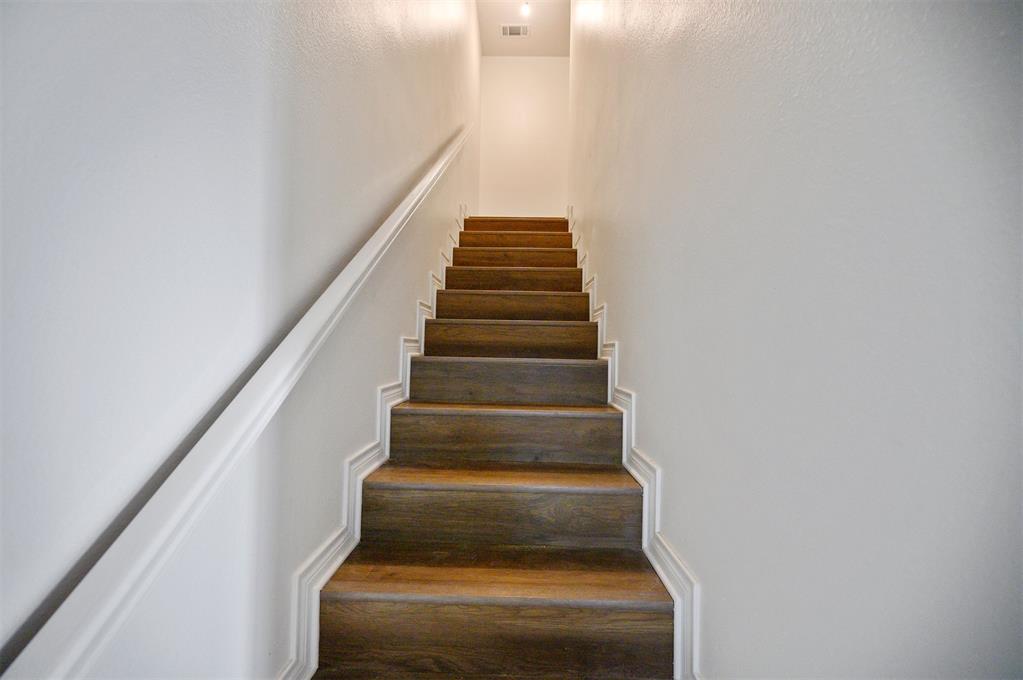 1210255 Property Photo 30