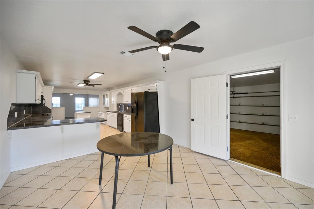 1210255 Property Photo 32