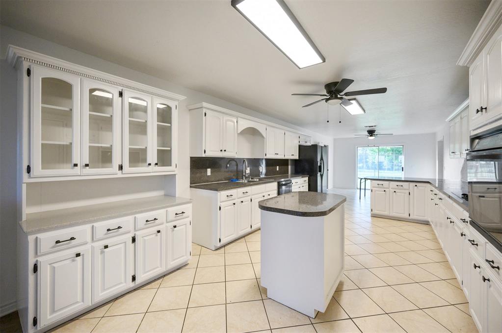 1210255 Property Photo 34