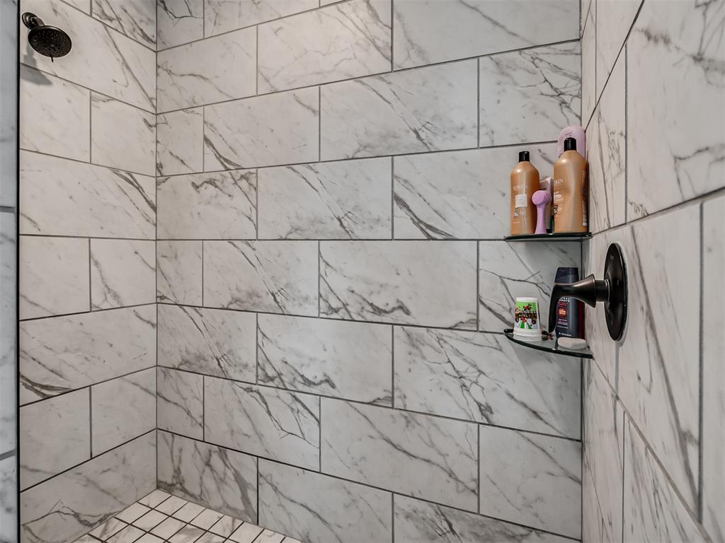 1920 Bellatona Boulevard Property Photo 25