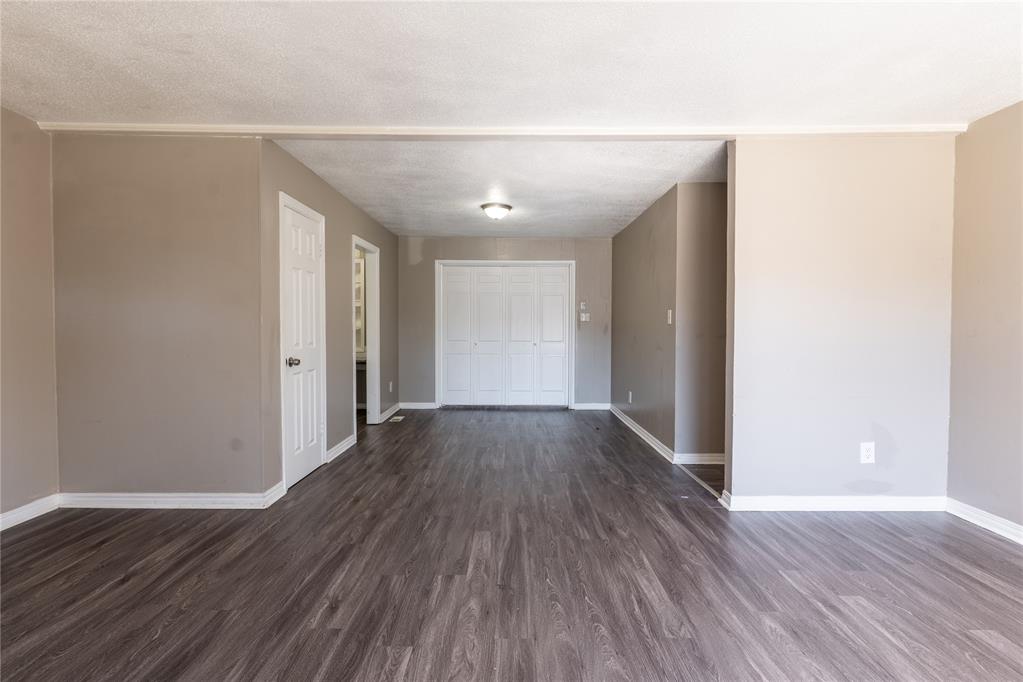 3129 Nw 41st Street Property Photo 4