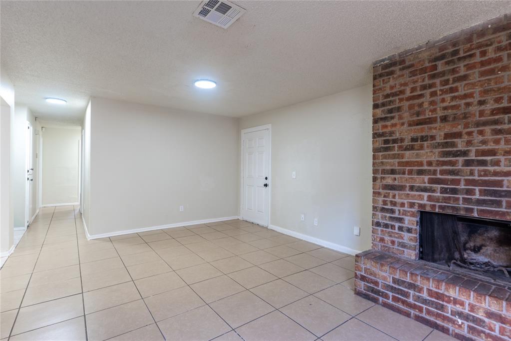 3317 Se 57th Street Property Photo 6