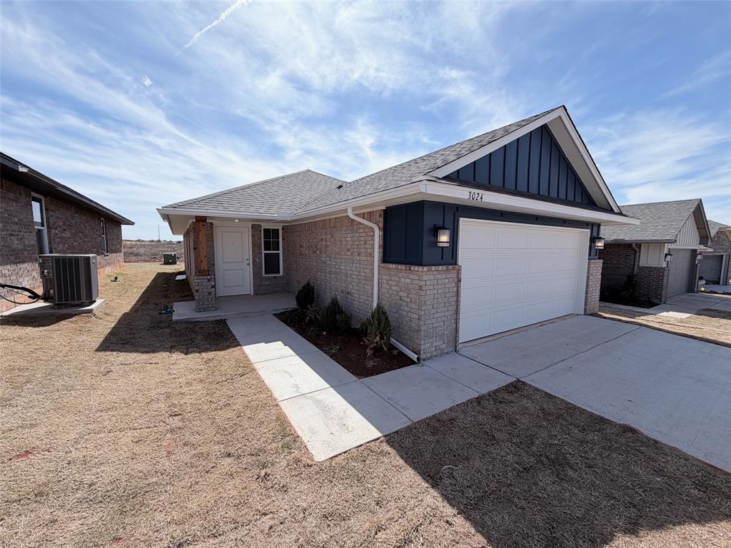 3024 Nw 196th Place Property Photo 2