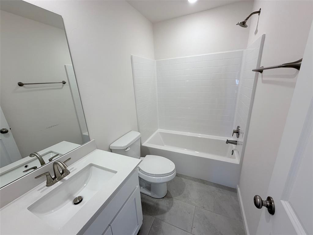 3024 Nw 196th Place Property Photo 11
