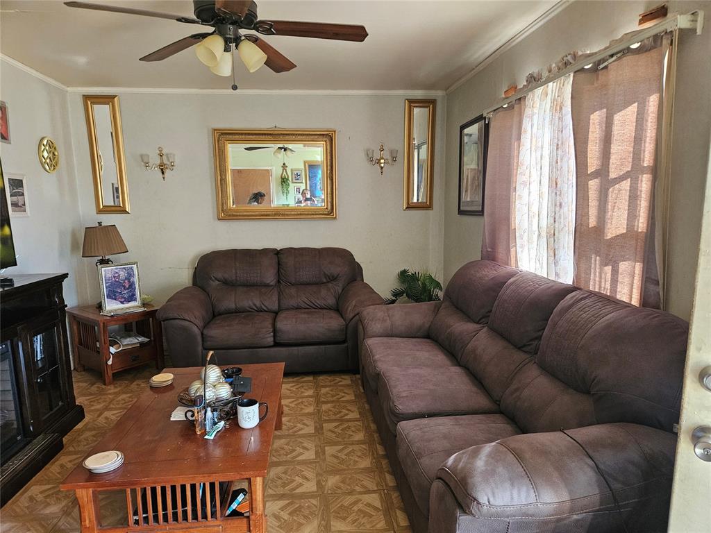 808 N 11th Street Property Photo 2