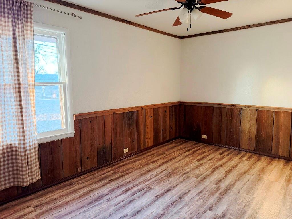 1329 W Thompson Avenue Property Photo 8