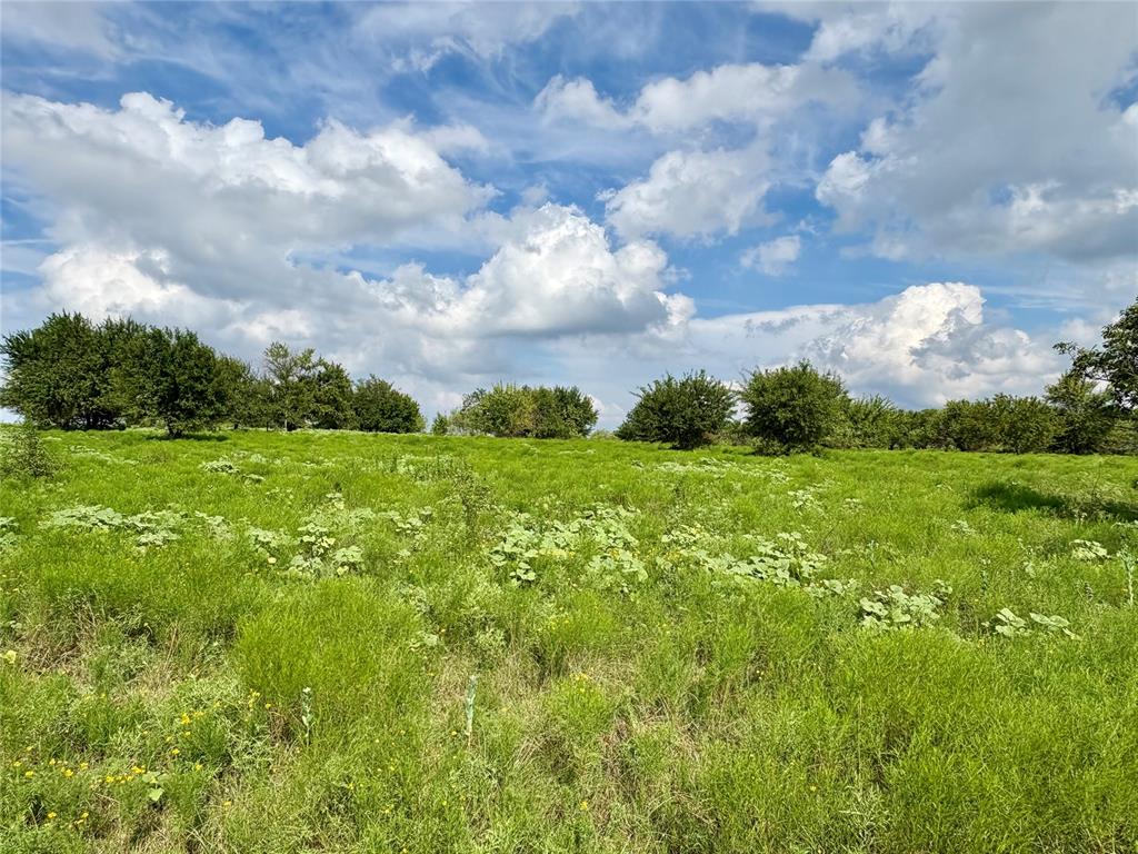 Loves Valley Road Property Photo 4