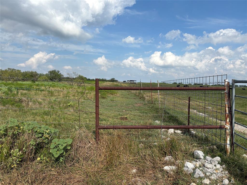 Loves Valley Road Property Photo 9