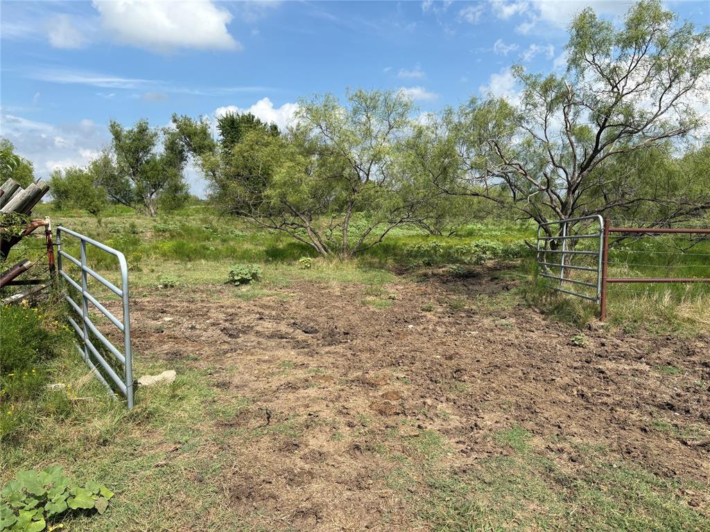 Loves Valley Road Property Photo 9