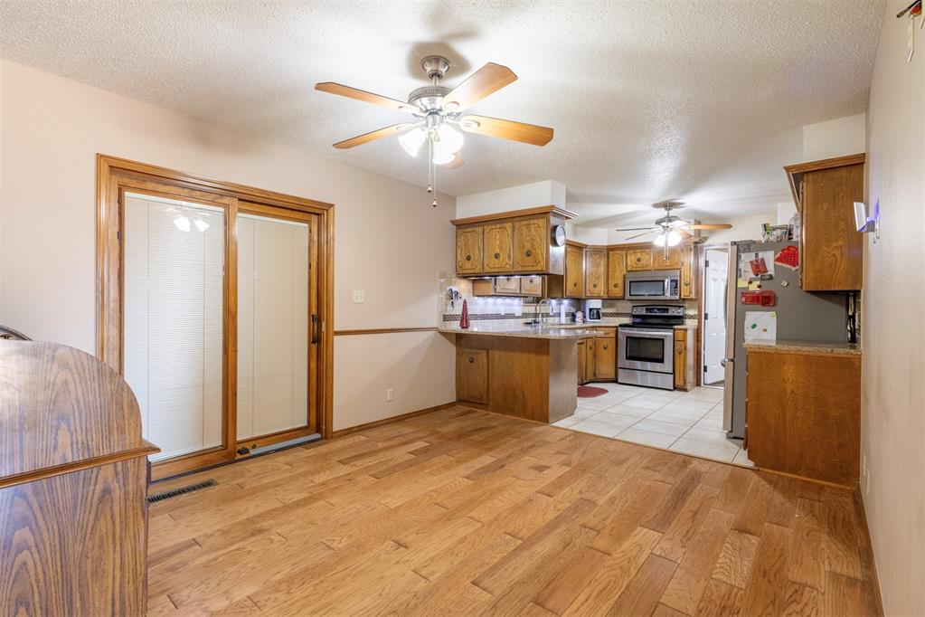309 Connie Drive Property Photo 3