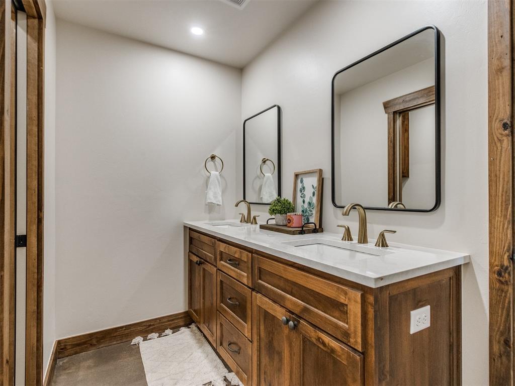 7562 Nw Lorraine Drive Property Photo 16