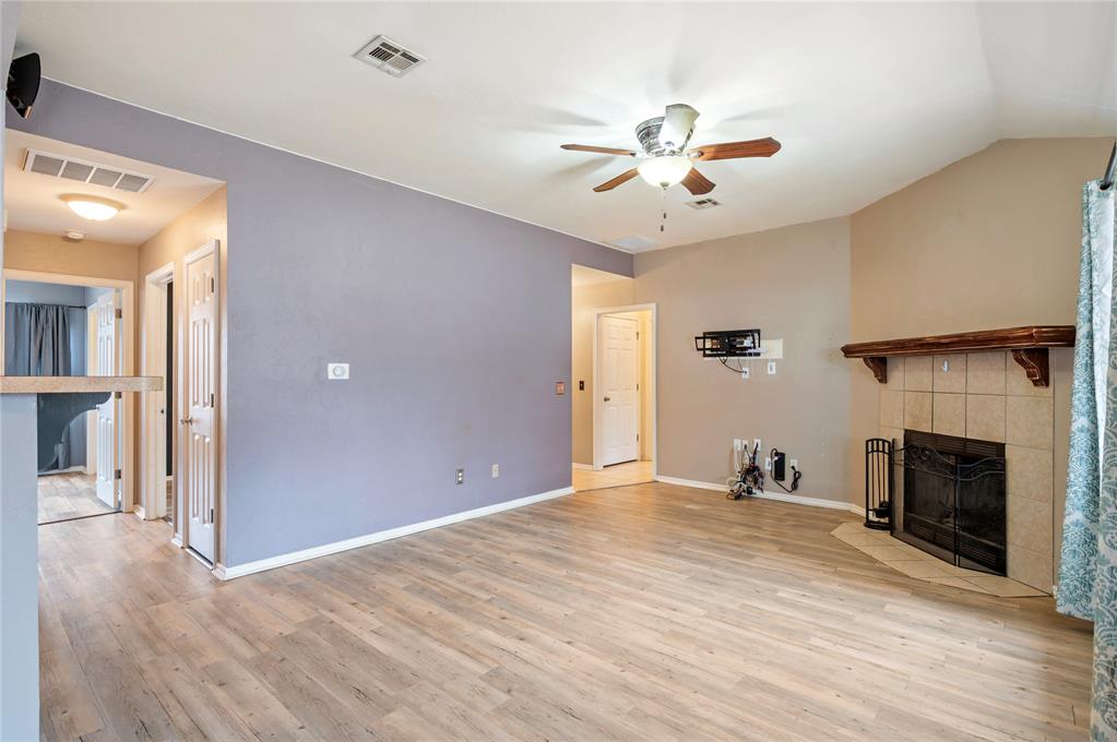 14048 Ne 4th Street Property Photo 4