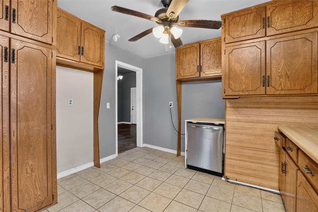 720 N Boulevard Street Property Photo 6