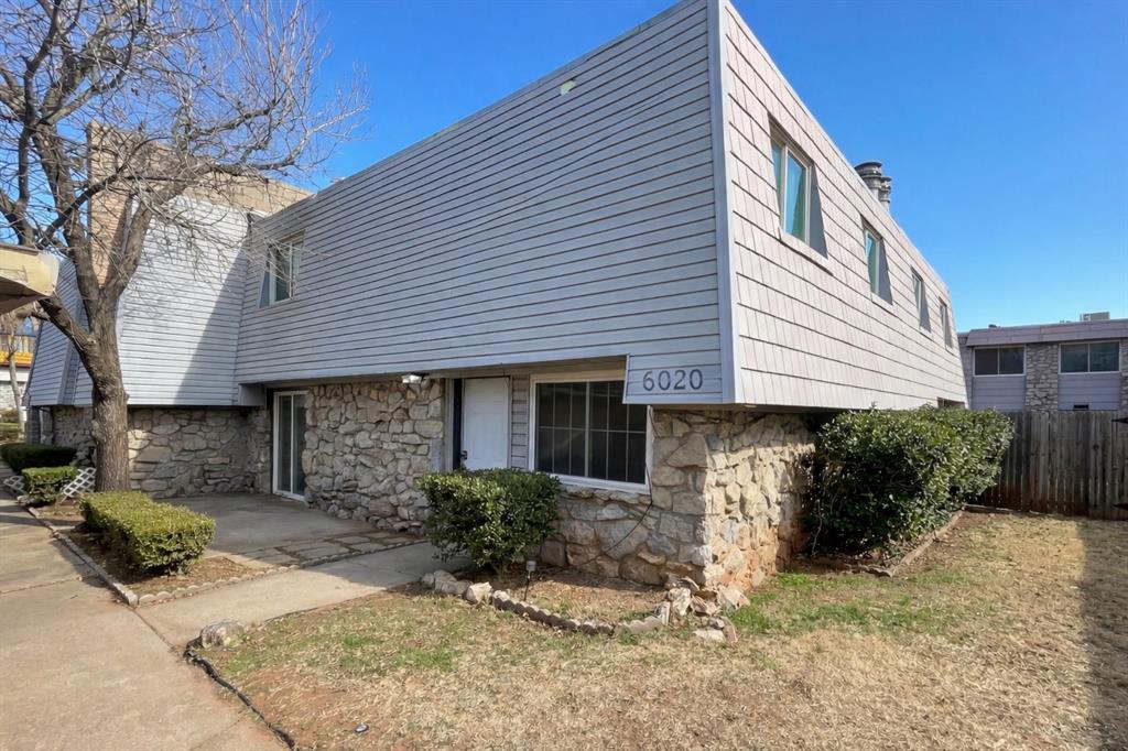 6020 Nw Expressway Property Photo 1