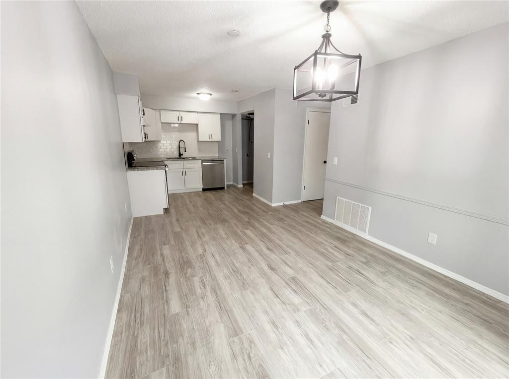 6020 Nw Expressway Property Photo 7