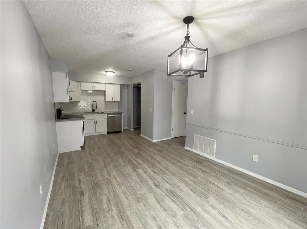 6020 Nw Expressway Property Photo 8