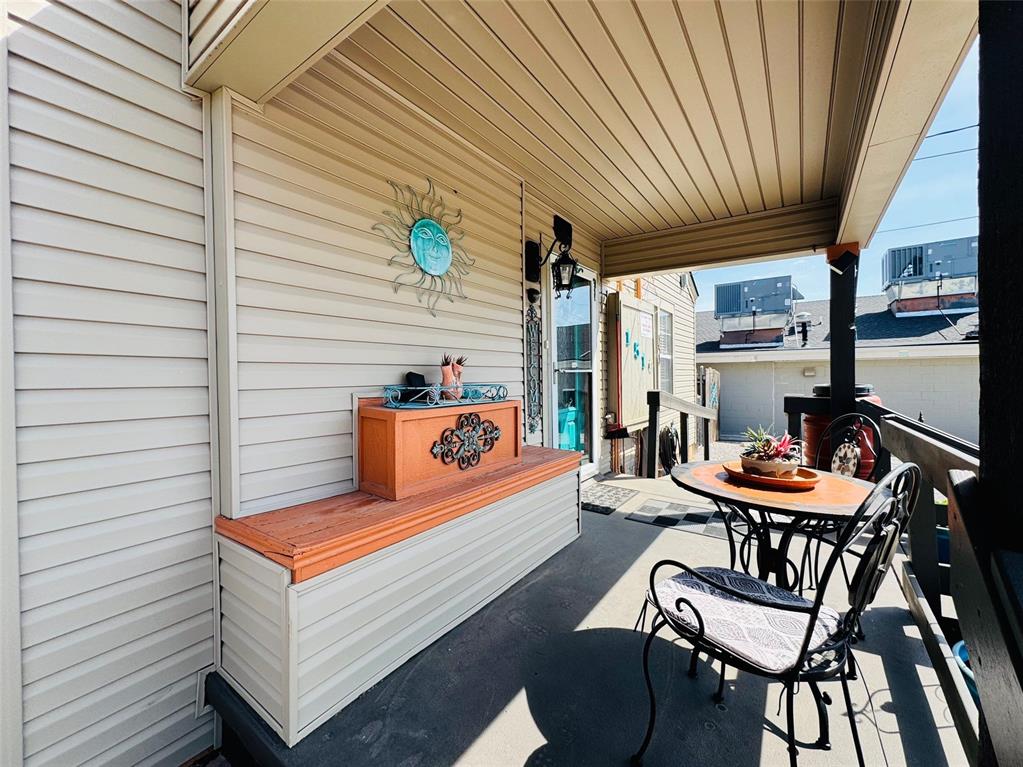 1510 W Gore Boulevard Property Photo 3