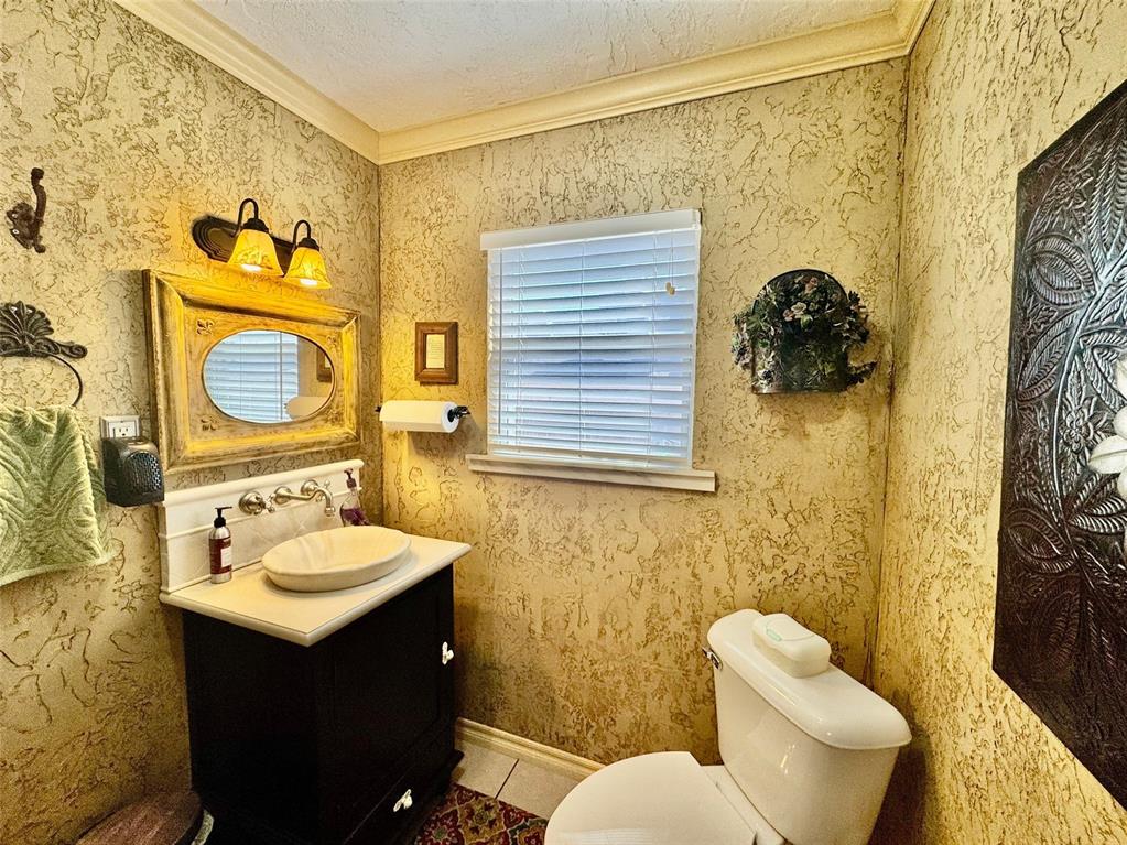 1510 W Gore Boulevard Property Photo 15